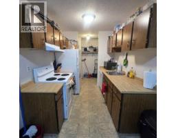 Primary Bedroom - 304 B 5611 9 Avenue, Edson, AB T7E1R5 Photo 5