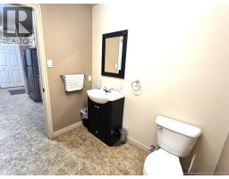 700 Victoria Street, Edmundston, NB E3V3S9 Photo 5