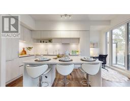 Bedroom 2 - 1517 11 David Eyer Road, Richmond Hill, ON L4S0N3 Photo 5