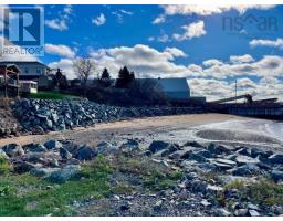 61 Queen Street, Pugwash, NS B0K1L0 Photo 5