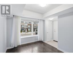 6 157 William Duncan Road, Image 3