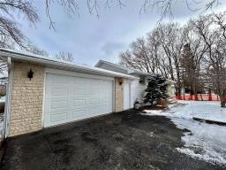 5 Gabrielle Road, Virden, MB R0M2C0 Photo 2