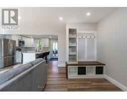 Bathroom - 3697 George Johnston Road, Springwater, ON L4M4S4 Photo 4