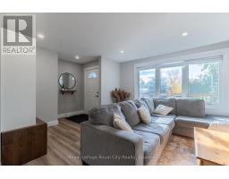 Bedroom - 3697 George Johnston Road, Springwater, ON L4M4S4 Photo 5