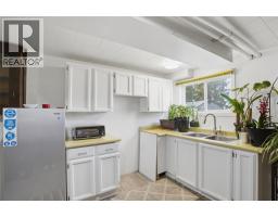 Primary Bedroom - 222 Dogwood Court, Logan Lake, BC V0K1W0 Photo 3