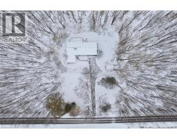 4pc Bathroom - 563 6th Concession Road W, Millgrove, ON L8B1N2 Photo 4