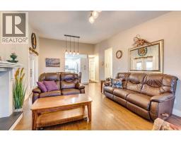 Bedroom - 125 3 Avenue Ne, Three Hills, AB T0M2A0 Photo 5