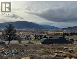 2742 Eagle Crescent, Merritt, BC V1K0B3 Photo 2