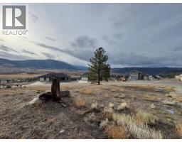4250 Falcon Crest Drive, Merritt, BC V1K0B4 Photo 2