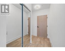 1906 10 Inn On The Park Drive, Image 3