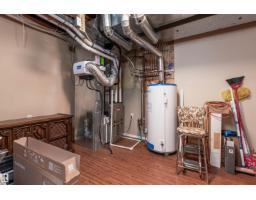 Primary Bedroom - 479 Meadowview Dr, Sherwood Park, AB T8H1X4 Photo 5