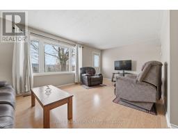 Living room - 101 Lance Road, Laurentian Hills, ON K0J1P0 Photo 3