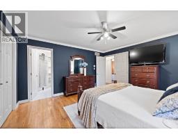 4pc Bathroom - 640 Delaware, Lasalle, ON N9J3J8 Photo 3