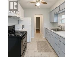 4pc Bathroom - 473 Indian Road, Windsor, ON N9C2M3 Photo 5