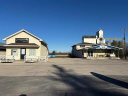 712 Dugald Road, Dugald, MB R5P0G2 Photo 5