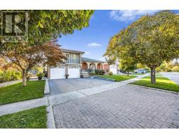 154 Fairglen Avenue, Image 2