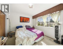 4561 Manor Street, Image 3