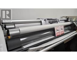 205 8108 Yonge Street, Vaughan, ON L4J1W4 Photo 2