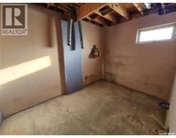 Living room - 320 9th Avenue E, Meadow Lake, SK S9X1H1 Photo 2