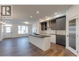 3pc Bathroom - 495 Lawthorn Way Se, Airdrie, AB T4A3N9 Photo 5