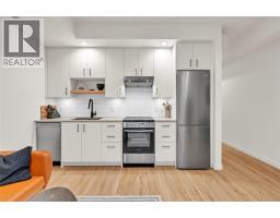 660 Cawston Avenue Unit 311, Kelowna, BC V0X1K0 Photo 5