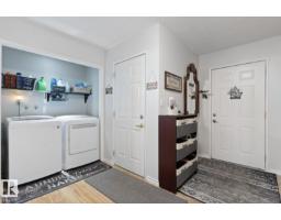 Family room - 5763 189 Street Nw, Edmonton, AB T6M2G9 Photo 4