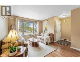 Bedroom - 35 Nova Crescent Unit 7, Welland, ON L3C6P8 Photo 3