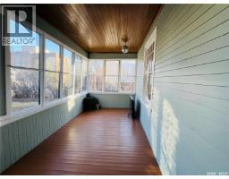 Foyer - 456 3rd Avenue Ne, Swift Current, SK S9H2H2 Photo 2