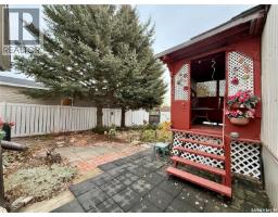 3pc Ensuite bath - 707 2nd Avenue W, Kindersley, SK S0L1S0 Photo 4