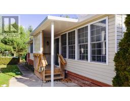 Kitchen - 909 316489 31st Line, Zorra, ON N0J1J0 Photo 3