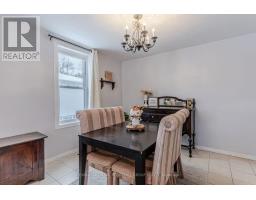 Living room - 408 Regent Street, Orillia, ON L3V4C9 Photo 4