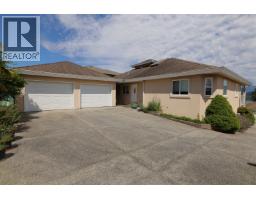 561 Spyglass Place, Gibsons, BC V0N1V9 Photo 5