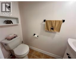 Primary Bedroom - 128 Spieker Avenue, Tumbler Ridge, BC V0C2W0 Photo 5