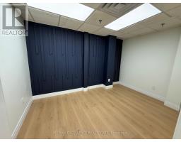 4 5484 Tomken Road, Mississauga, ON L4W2Z6 Photo 3