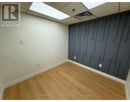 4 5484 Tomken Road, Mississauga, ON L4W2Z6 Photo 4