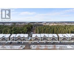 Kitchen - 404 99 St Moritz Trail, Russell, ON K0A1W0 Photo 3