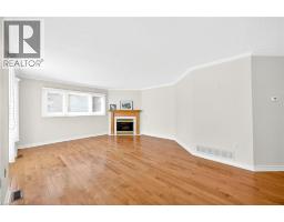 Laundry room - 372 Silverbirch Boulevard, Mount Hope, ON L0R1W0 Photo 3