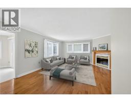 Full bathroom - 372 Silverbirch Boulevard, Mount Hope, ON L0R1W0 Photo 2