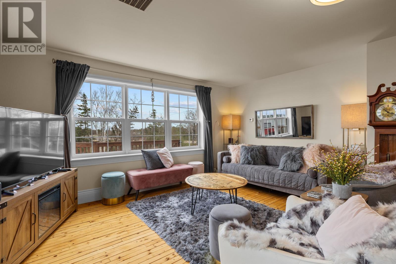 3773 Trans Canada Highway