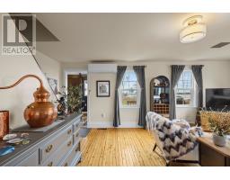 3773 Trans Canada Highway, Image 2