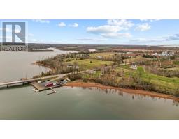 Primary Bedroom - 3773 Trans Canada Highway, South Pinette, PE C0A1B0 Photo 4