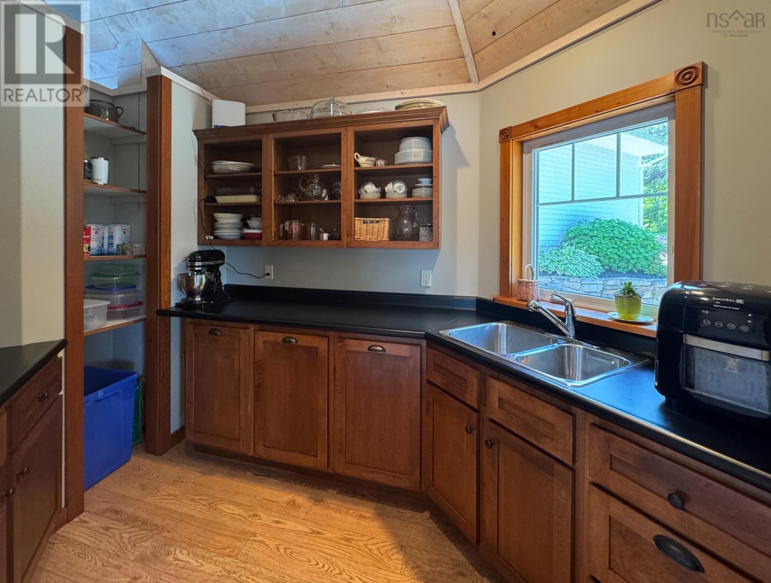 1043 Chemin Tittle Road