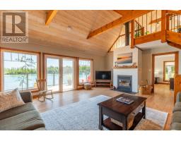 Living room - 1043 Chemin Tittle Road, Surettes Island, NS B0W3M0 Photo 3