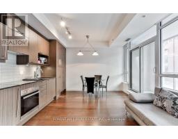 318 199 Richmond Street W, Image 3