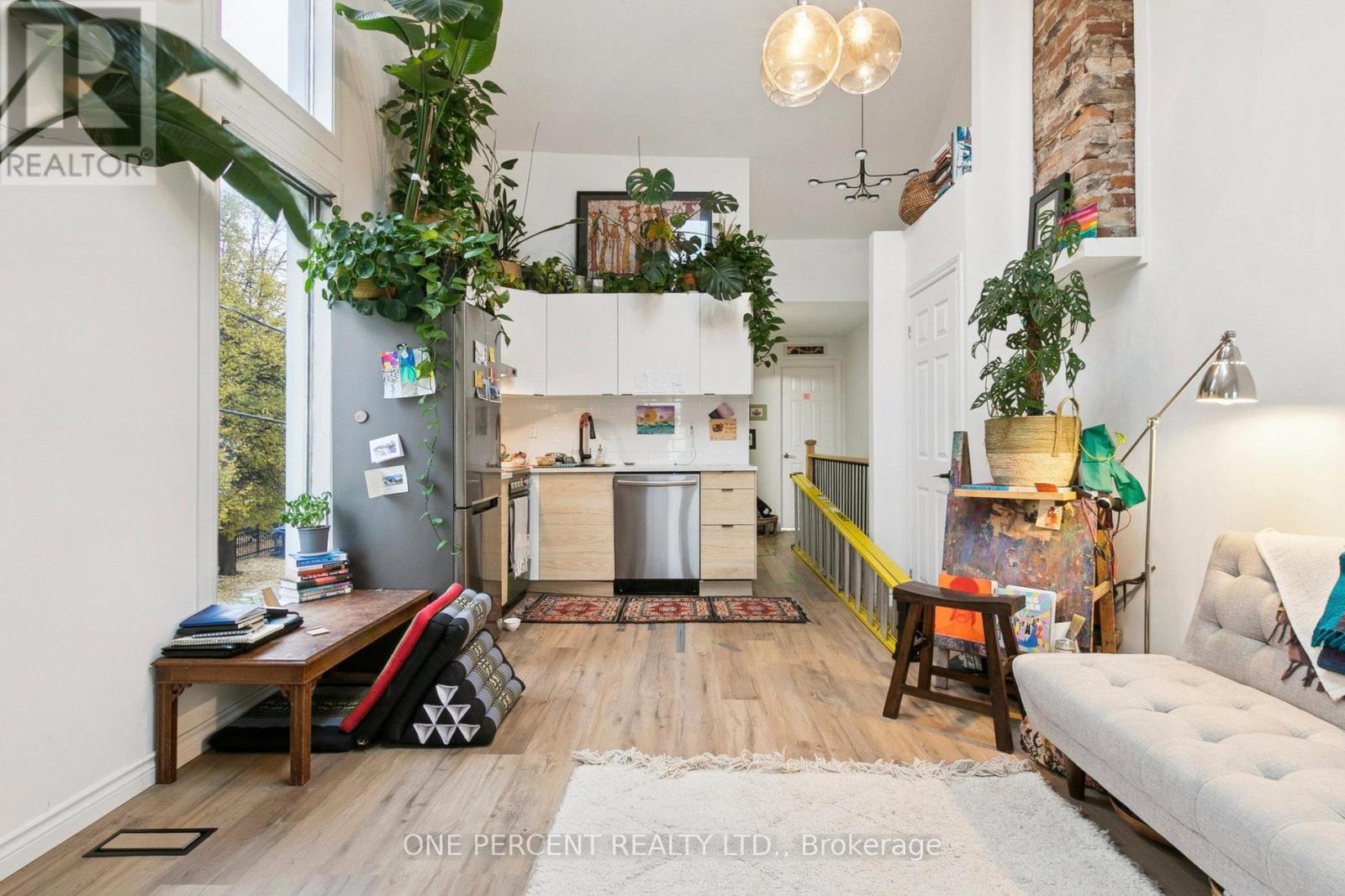 119 De Grassi Street