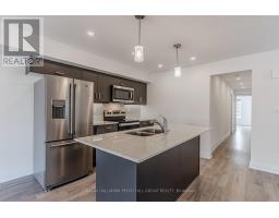 Living room - 5 23 Hay Lane, Barrie, ON L9J0V6 Photo 3