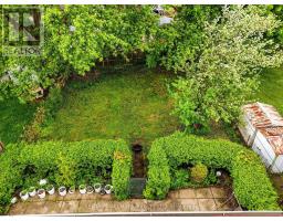 35 Rowallan Drive, Image 3