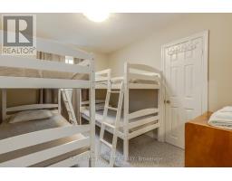 Kitchen - 910 Concession Rd 17 W, Penetanguishene, ON L9M1R3 Photo 2