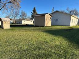 Bedroom - 17 Laura Avenue, Powerview, MB R0E1P0 Photo 5
