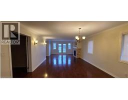 3pc Bathroom - 520 Silken Lauamnn Drive, Newmarket, ON L3X2S7 Photo 2